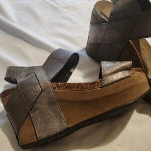 cute silver wedges 7 1/2